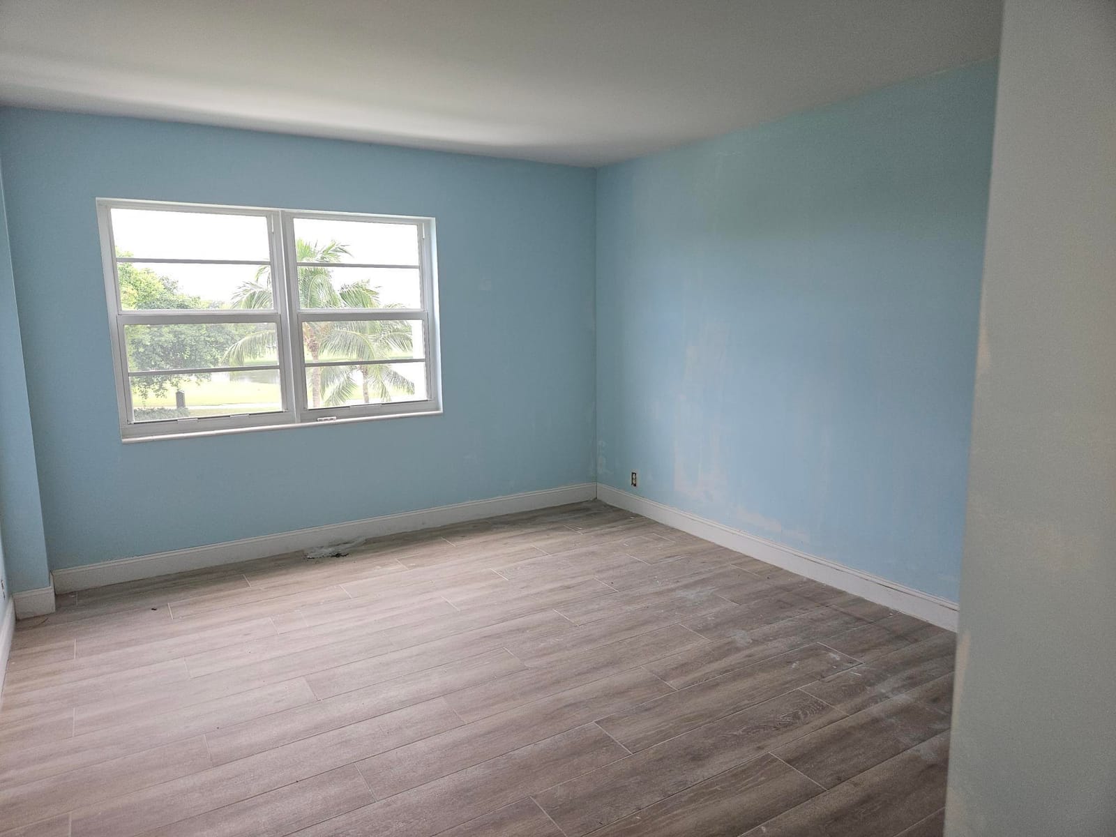 2500 NE 48TH Lane 301 — photo 5