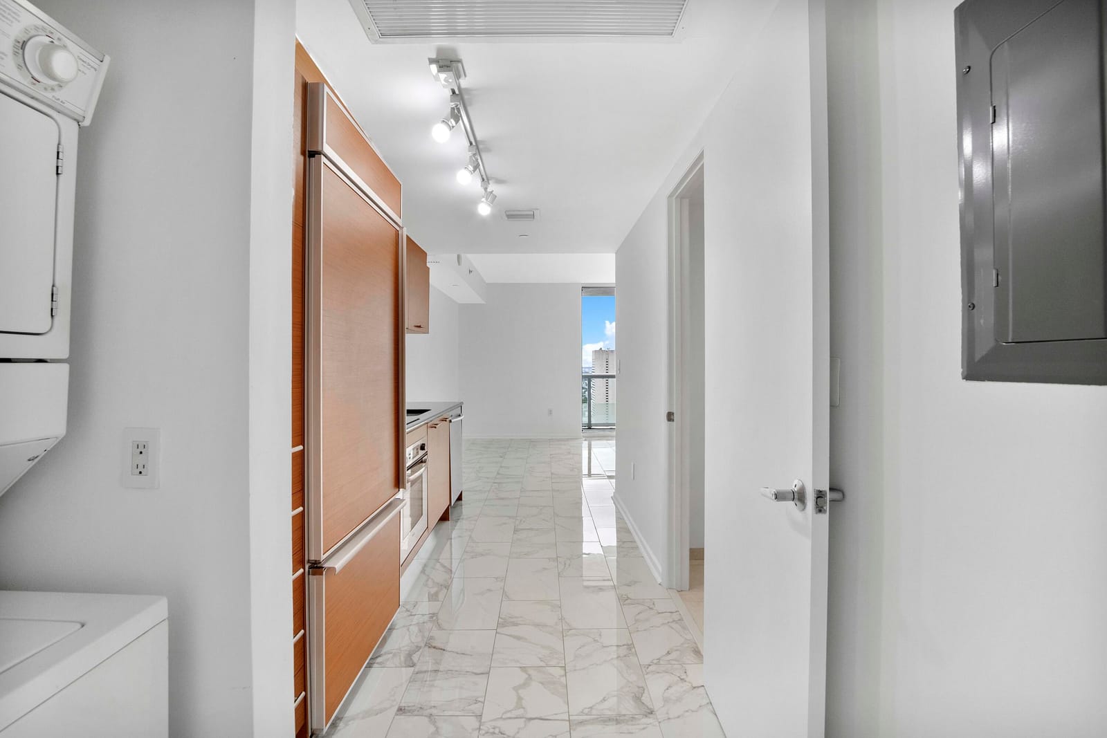 50 Biscayne Boulevard 4503 — photo 1