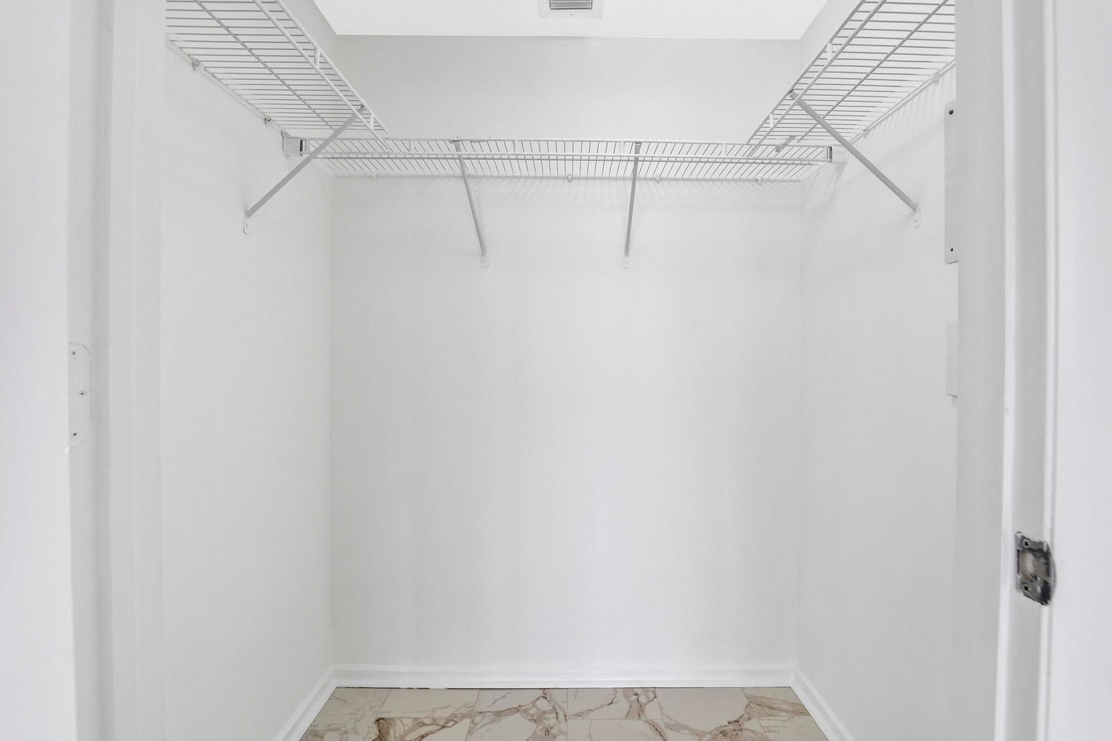 50 Biscayne Boulevard 4503 — photo 6