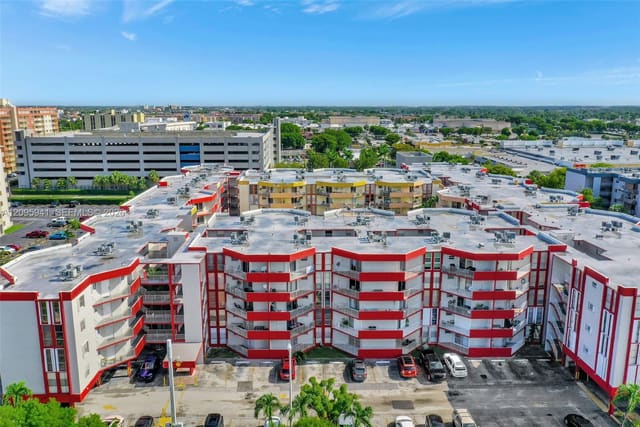 1750 W 46th Street 437, Hialeah, FL 33012