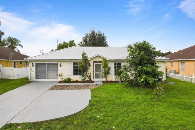 1358 SW Prairie Circle, Port St. Lucie, FL 34953