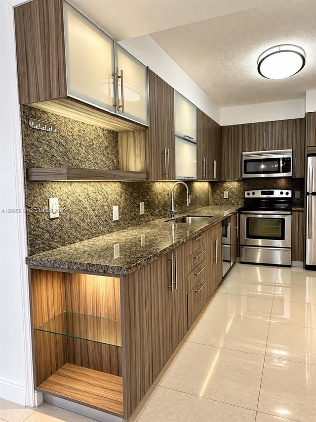 10185 Collins Avenue 203, Bal Harbour, FL 33154