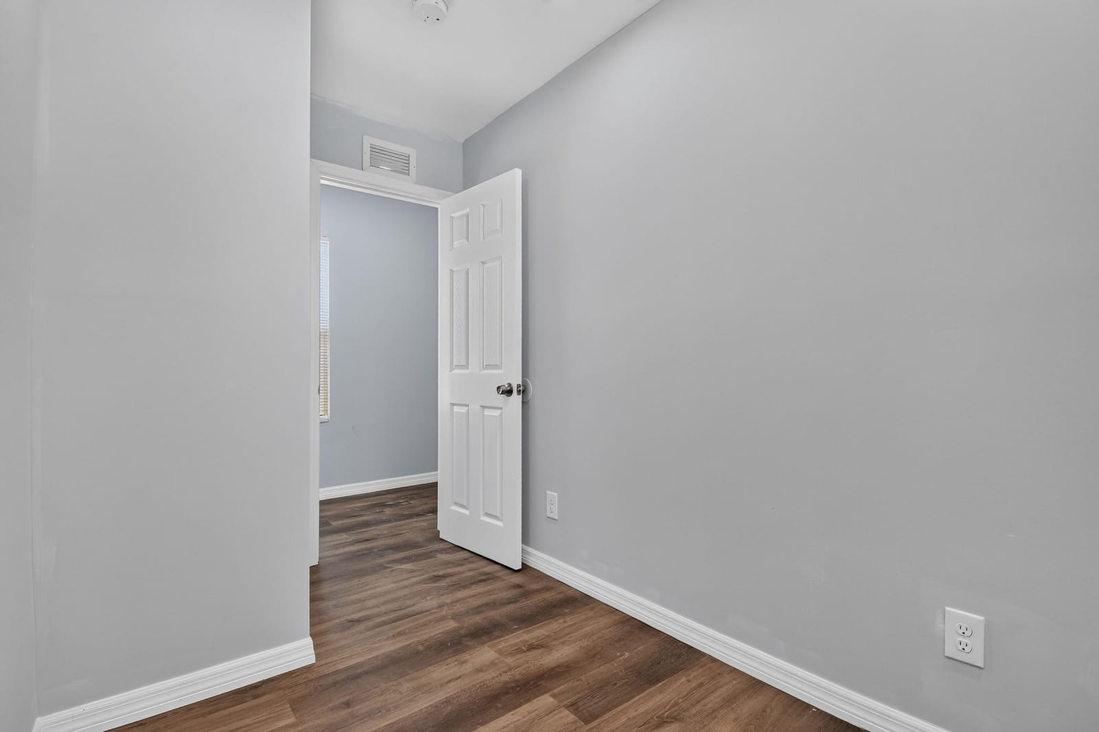 639 6th Street, West Palm Beach, FL 33401 photo 9