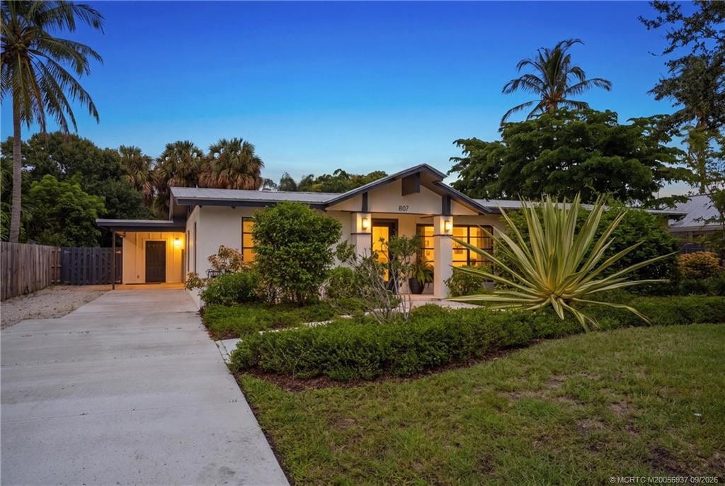 807 SE Weir Street, Stuart, FL 34994 photo 3