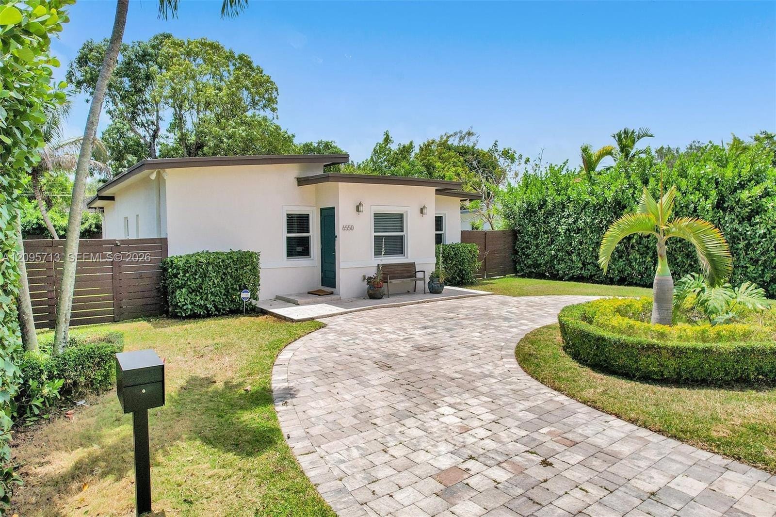 6550 SW 52nd Terrace, South Miami, FL 33155 photo 1