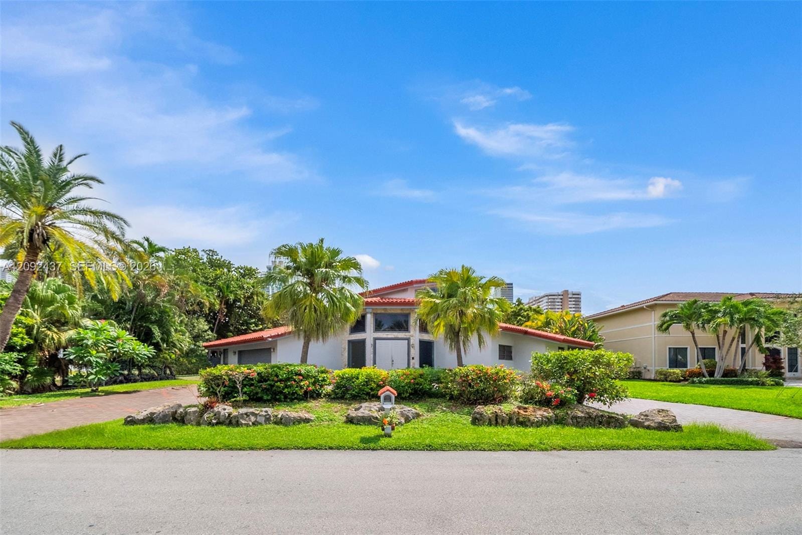 507 Palm Drive, Hallandale Beach, FL 33009 photo 8