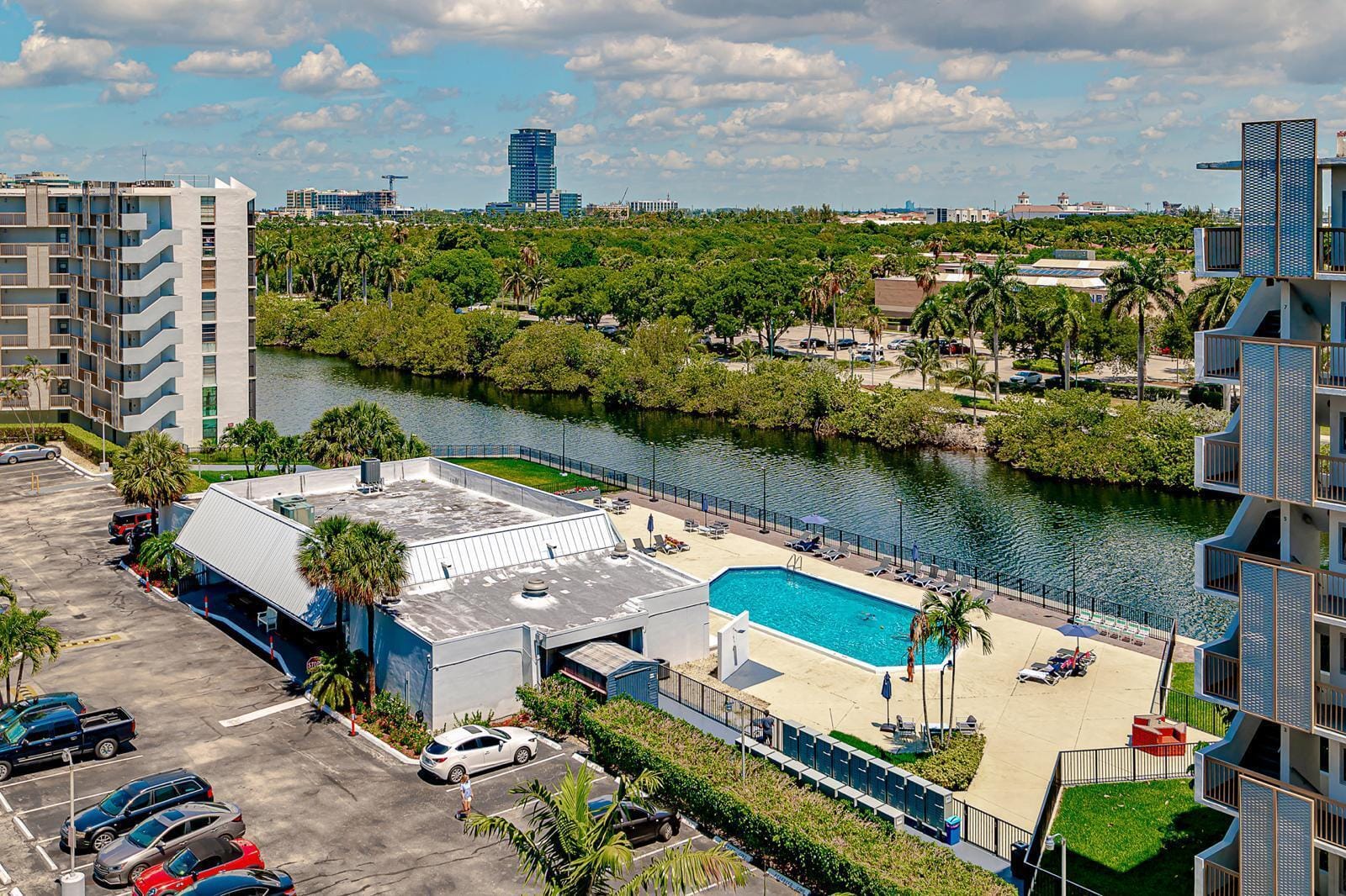 3475 N Country Club Drive 807, Aventura, FL 33180 photo 23