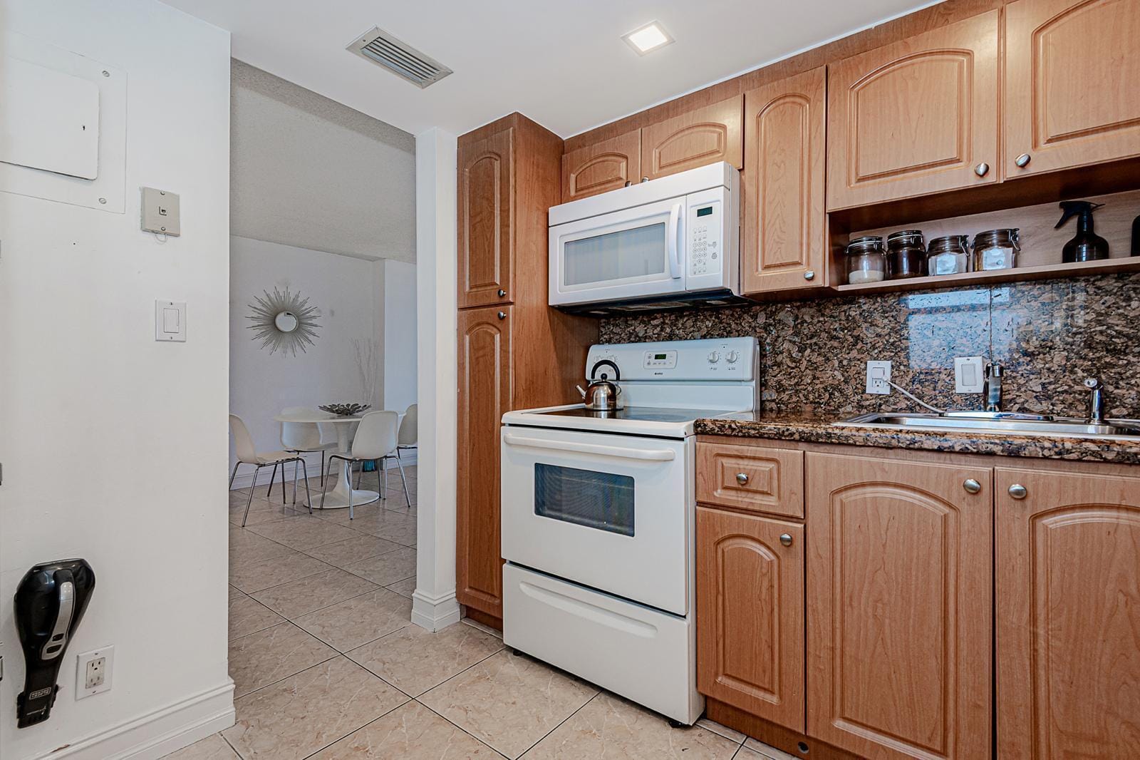 3475 N Country Club Drive 807 — photo 10