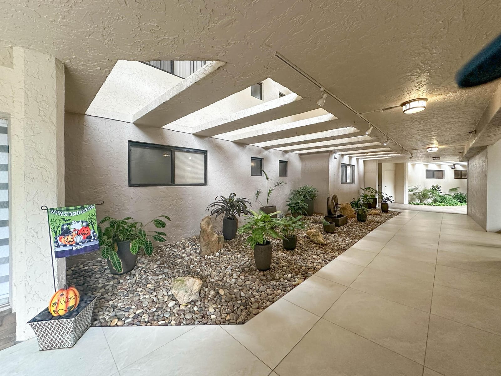 5301 FOUNTAINS Drive S 501 — photo 5