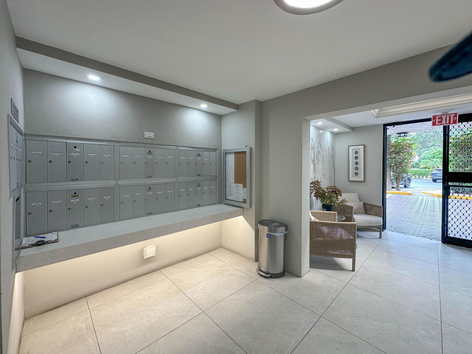 5301 FOUNTAINS Drive S 501 — photo 6
