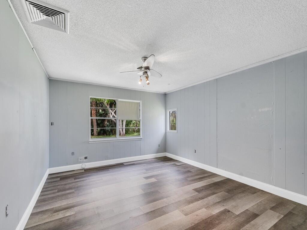 8206 LAKELAND Boulevard, Fort Pierce, FL 34951 photo 17