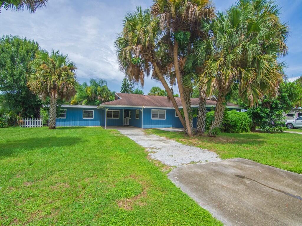 8206 LAKELAND Boulevard, Fort Pierce, FL 34951 photo 29