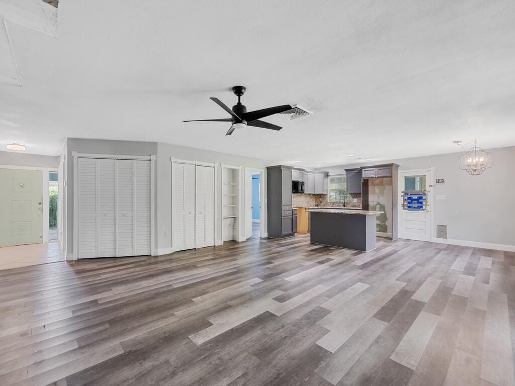8206 LAKELAND Boulevard — photo 4