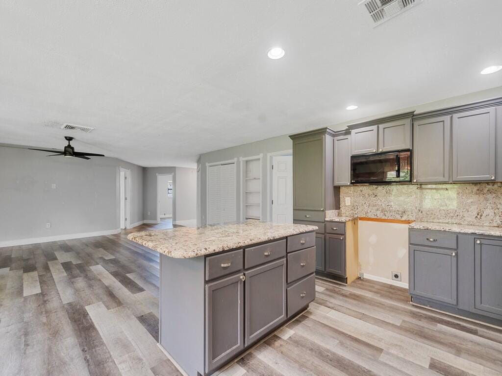 8206 LAKELAND Boulevard — photo 7