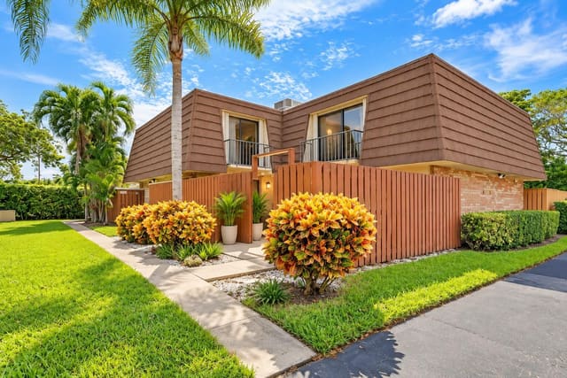 3960 August Drive, Lake Worth, FL 33461