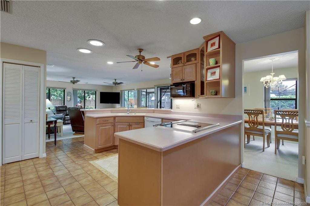 8303 SE Cumberland Circle, Hobe Sound, FL 33455 photo 16