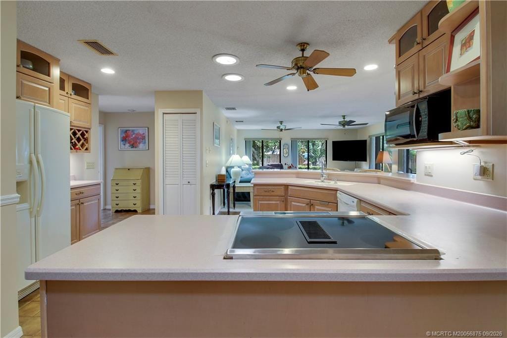 8303 SE Cumberland Circle, Hobe Sound, FL 33455 photo 17