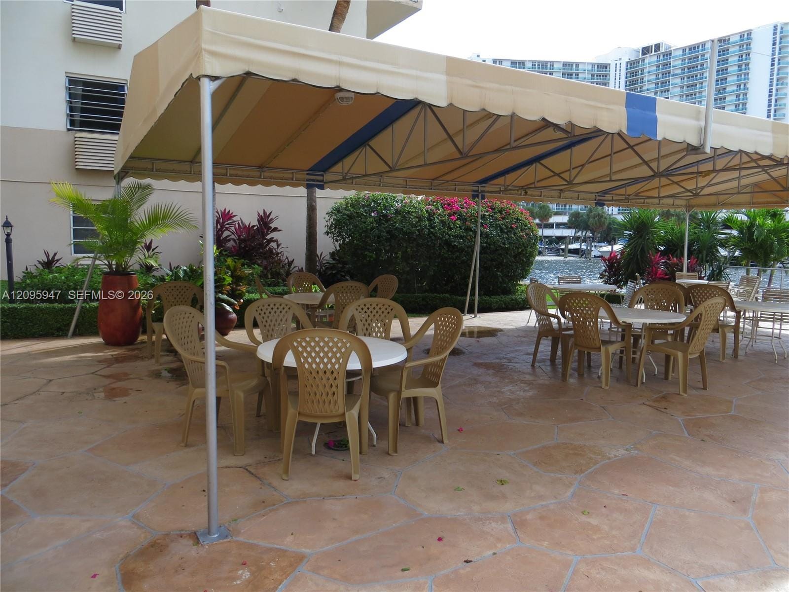 220 Kings Point Drive 606, Sunny Isles Beach, FL 33160 photo 19