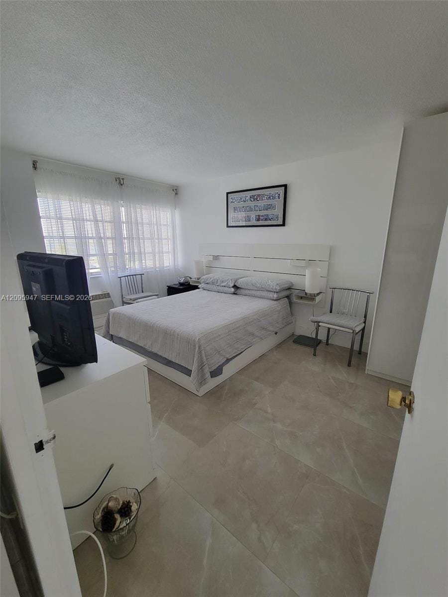 220 Kings Point Drive 606 — photo 7