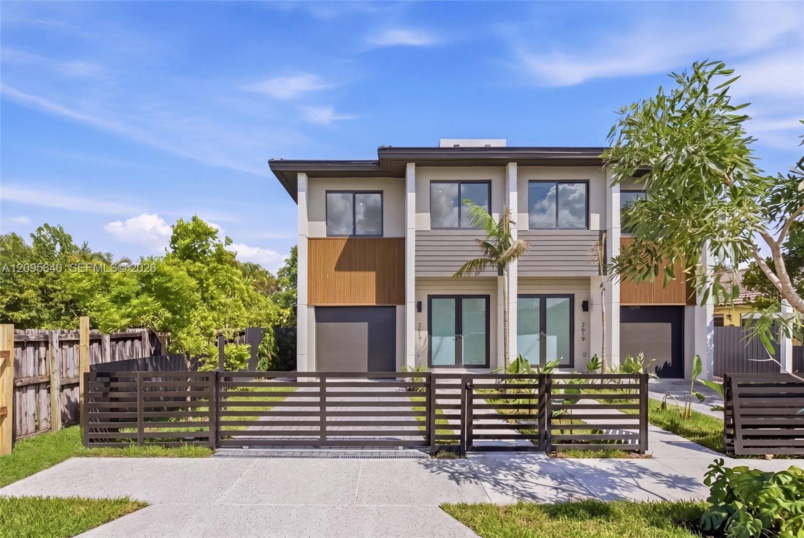 2619 SW 31st Place — photo 6