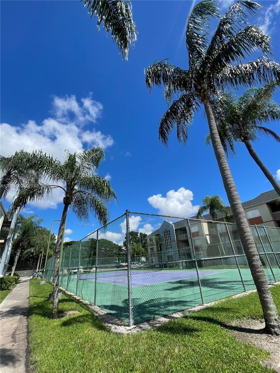 18870 NW 57th Avenue 202, Hialeah, FL 33015 photo 22