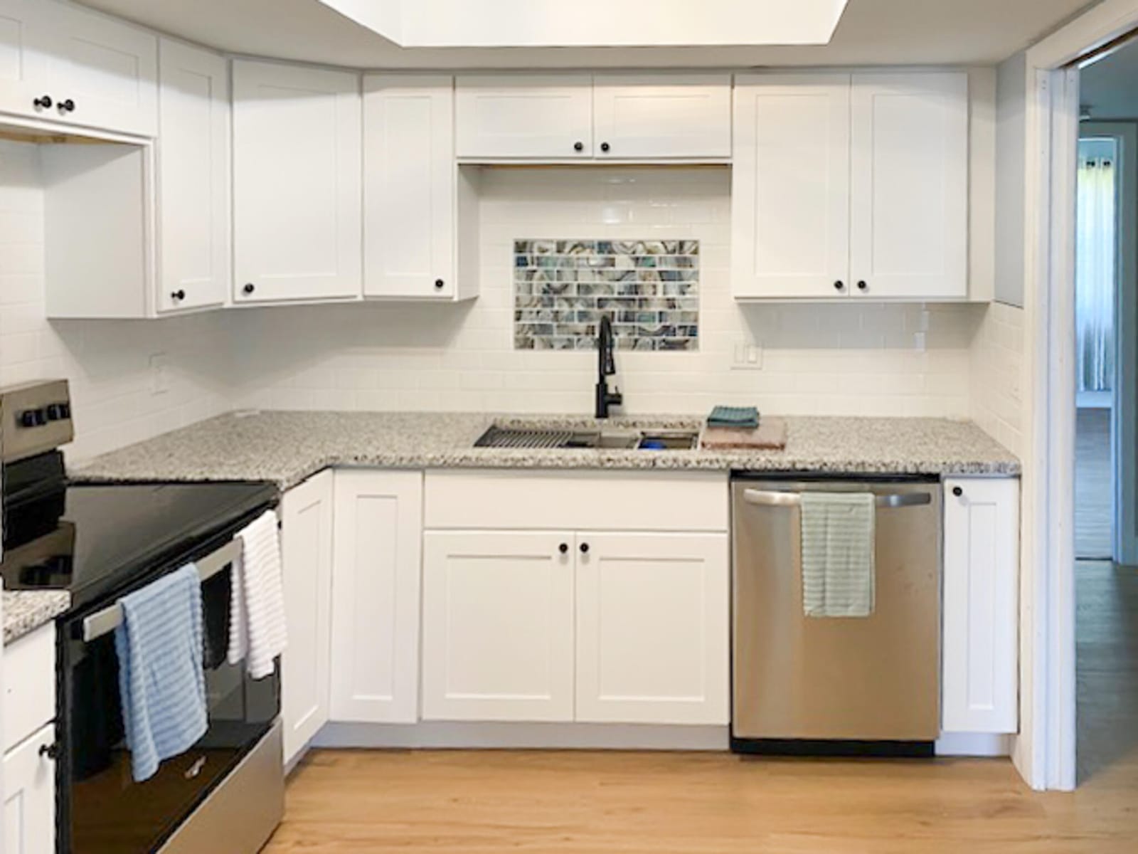 2050 OLEANDER Boulevard 7-206 — photo 12