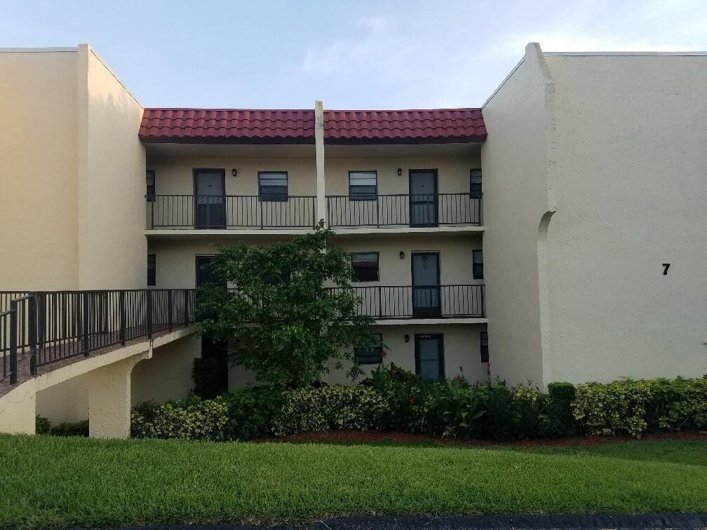 2050 OLEANDER Boulevard 7-206, Fort Pierce, FL 34950 photo 13