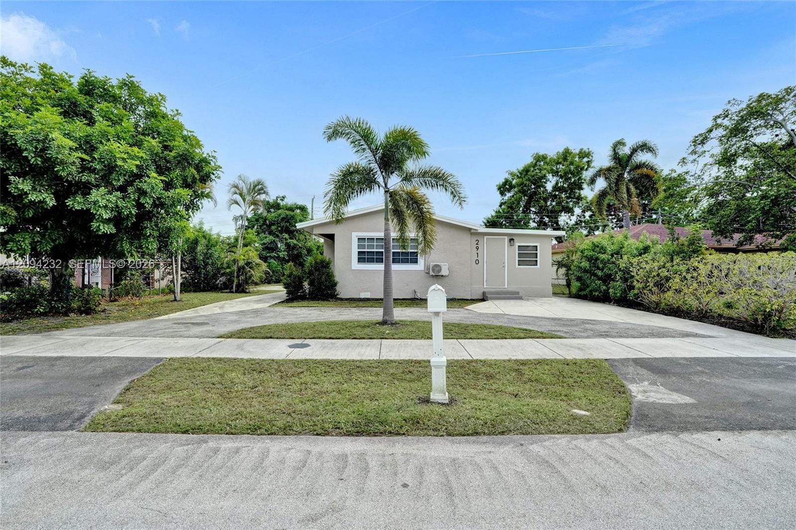 2910 NW 25th Street — photo 2