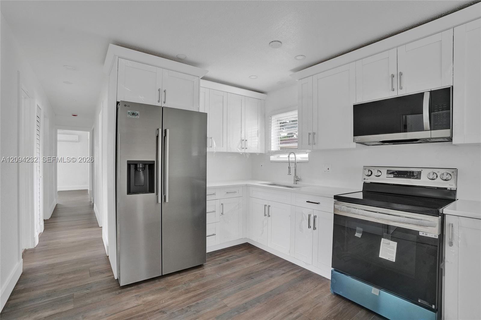 2910 NW 25th Street — photo 4