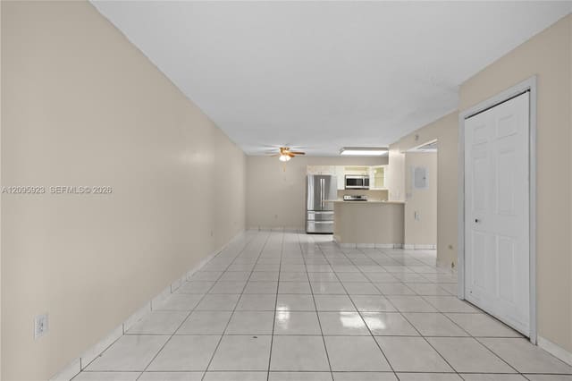 15619 SW 73rd Cir Terrace 10-9, Lakeside Xi Condo, Miami, FL