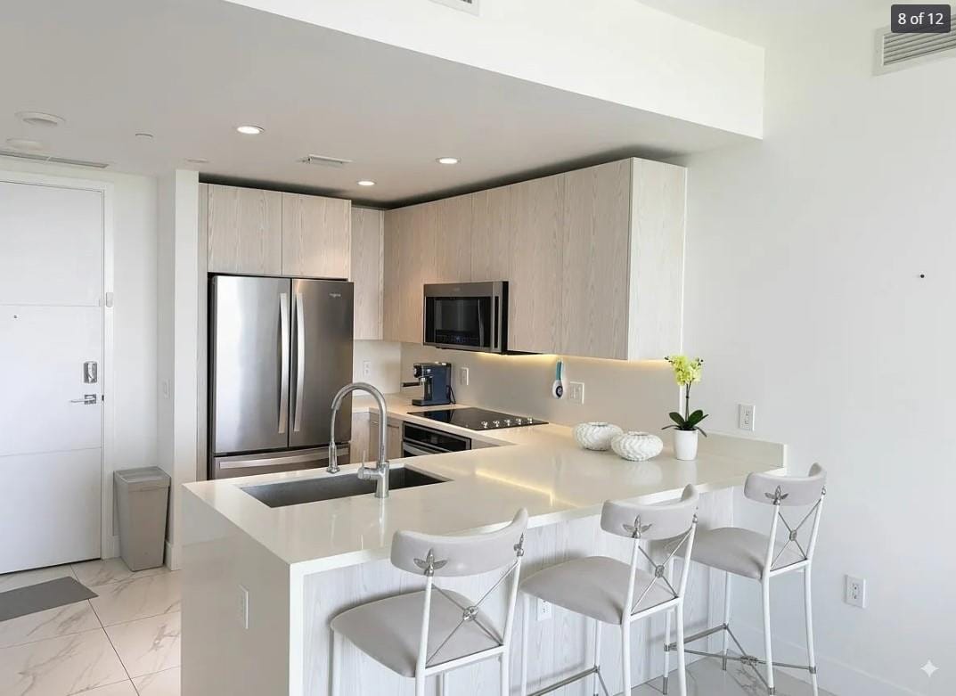 2000 Metropica Way 1111 — photo 2