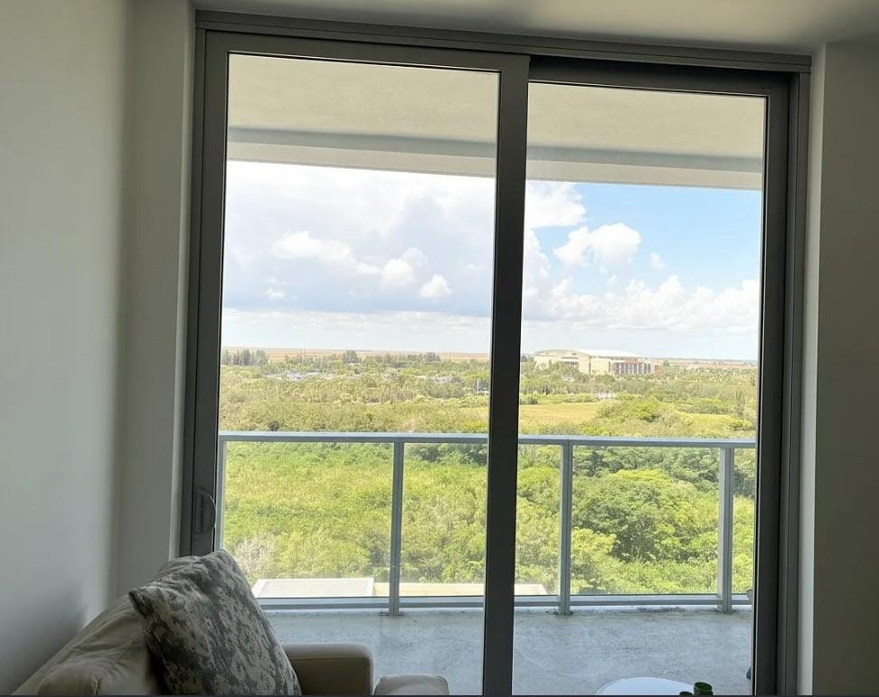 2000 Metropica Way 1111 — photo 10