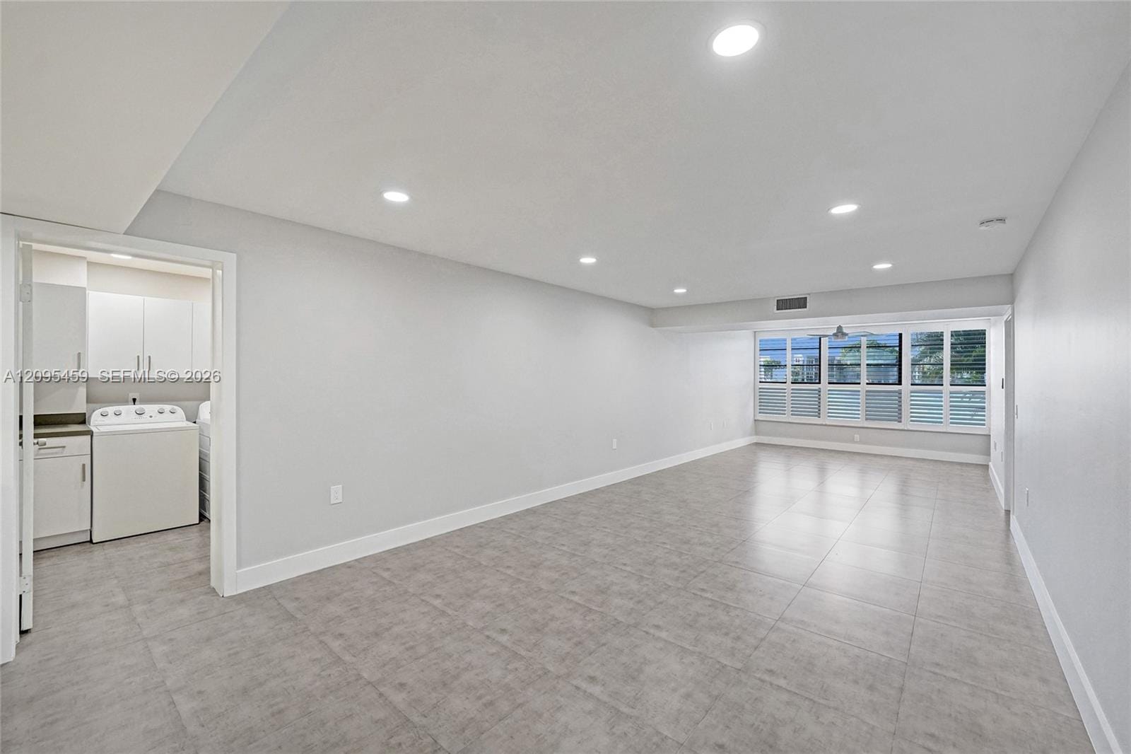 1522 Whitehall Drive 106 — photo 12