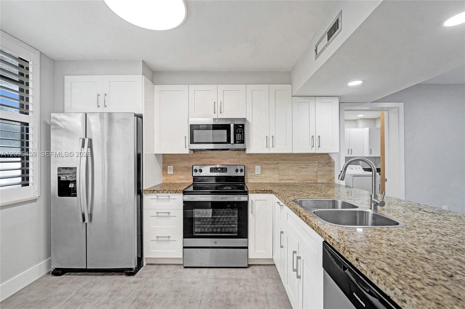1522 Whitehall Drive 106 — photo 5