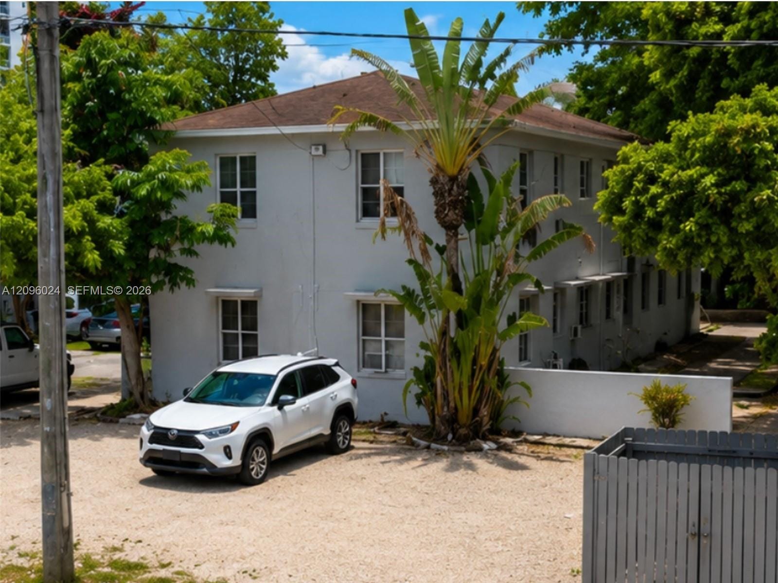 960 SW 7 Street — photo 3