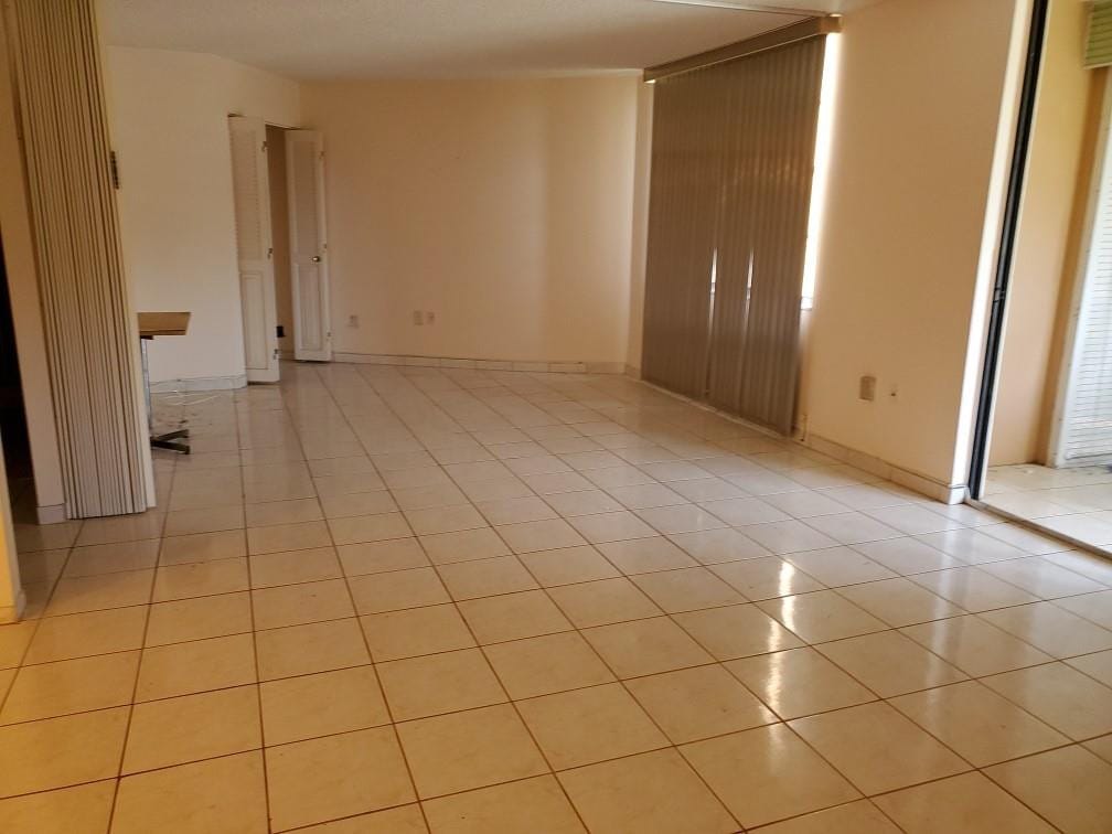 1200 SAINT CHARLES Place 409, Pembroke Pines, FL 33026 photo 4