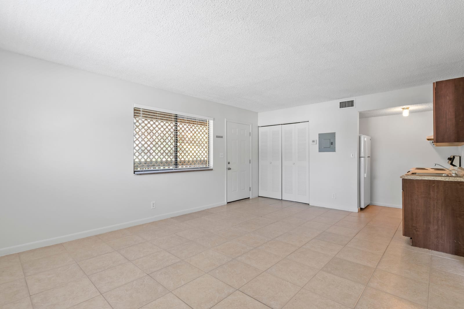 2054 NW 43RD Terrace 4, Lauderhill, FL 33313 photo 2