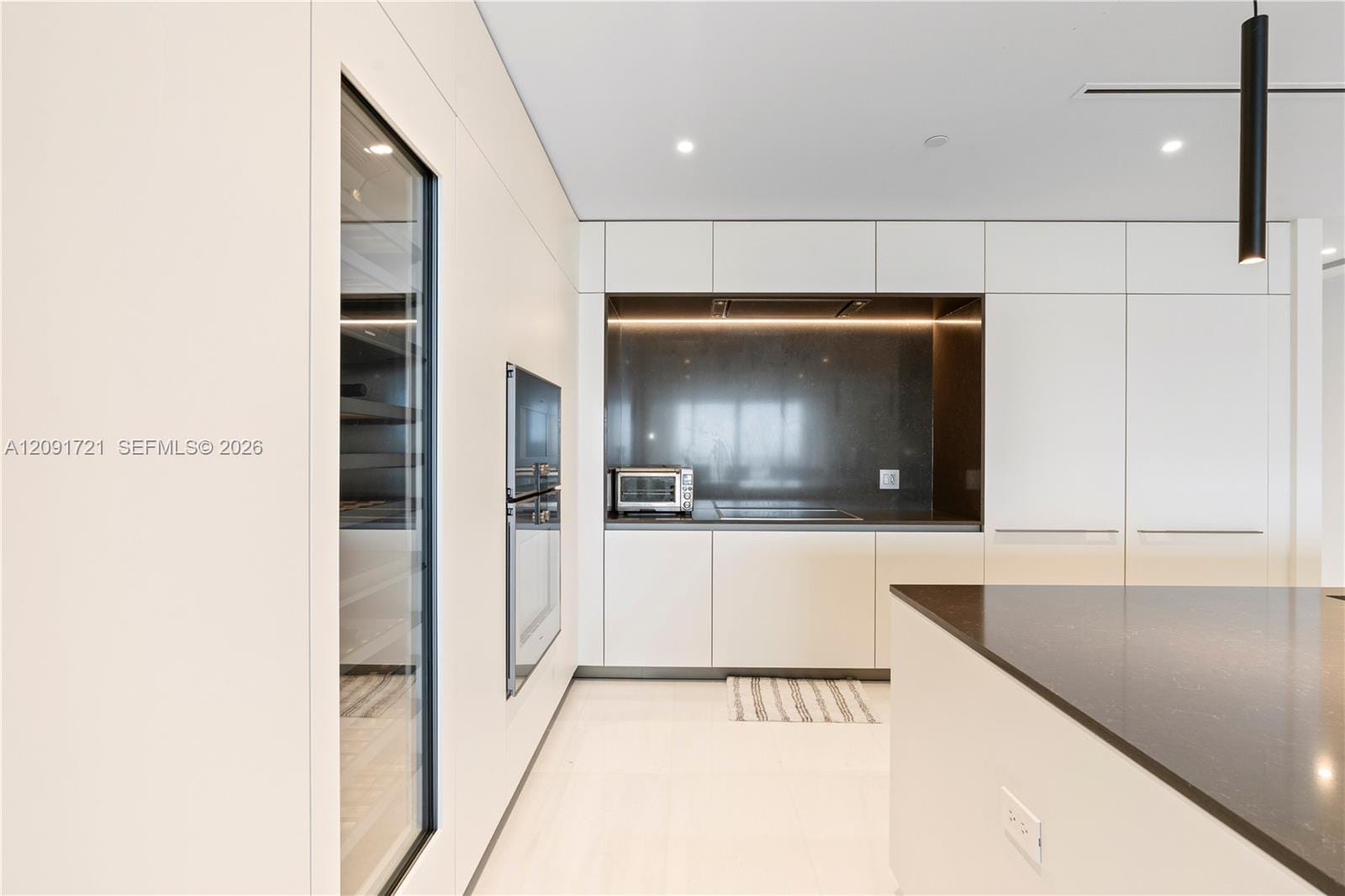 300 Biscayne Boulevard Way 3304C, Miami, FL 33131 photo 14