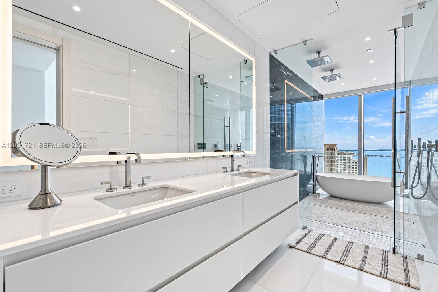 300 Biscayne Boulevard Way 3304C, Miami, FL 33131 photo 19