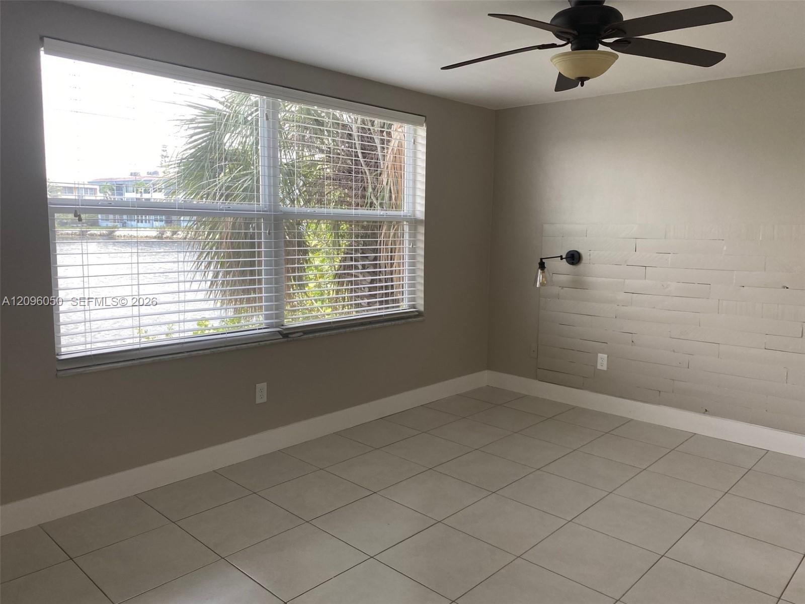 18900 NE 14th Avenue D102, Miami, FL 33179 photo 16
