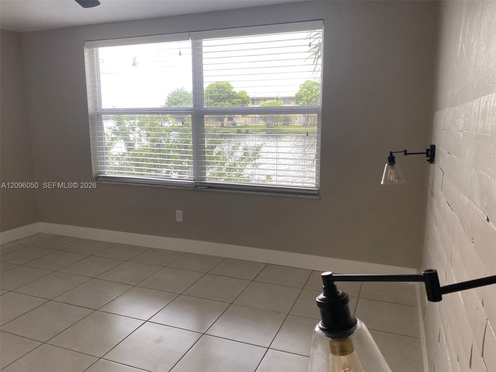18900 NE 14th Avenue D102, Miami, FL 33179 photo 18