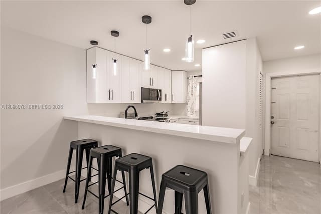 807 W Oakland Park Boulevard H12, Oakland Park, FL 33311