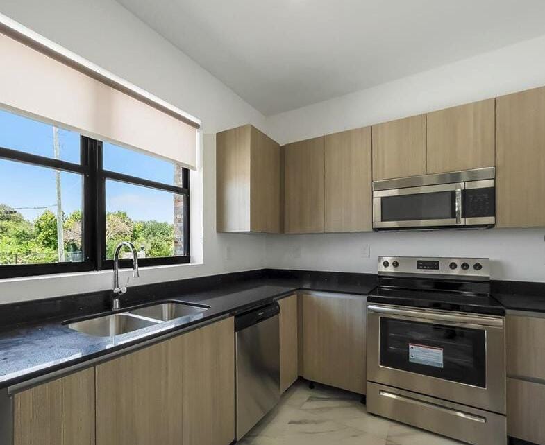 6171 SW 36TH Court 30, Miramar, FL 33023 photo 3