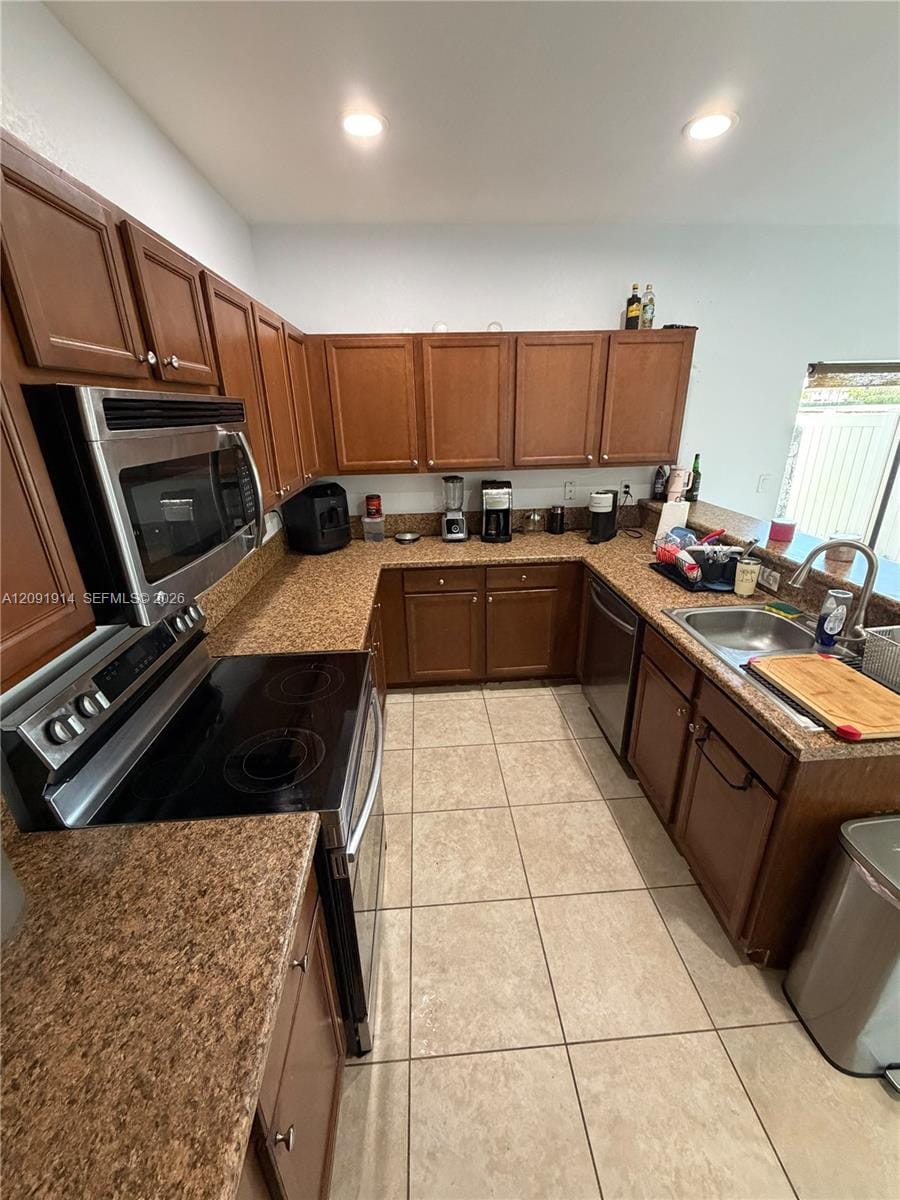 3515 W 89th Place, Hialeah, FL 33018 photo 7