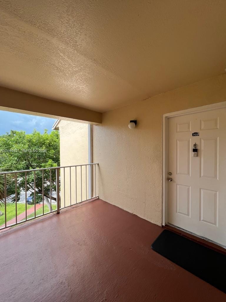 15295 SW 106th Lane 703 — photo 1