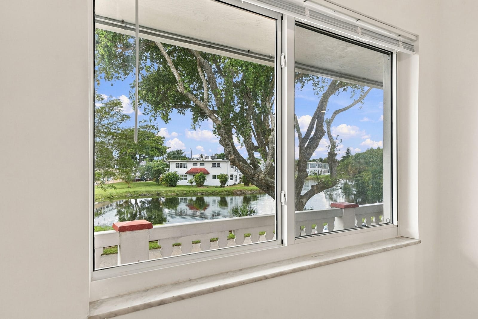 175 NE 203rd Terrace 24, Miami, FL 33179 photo 24