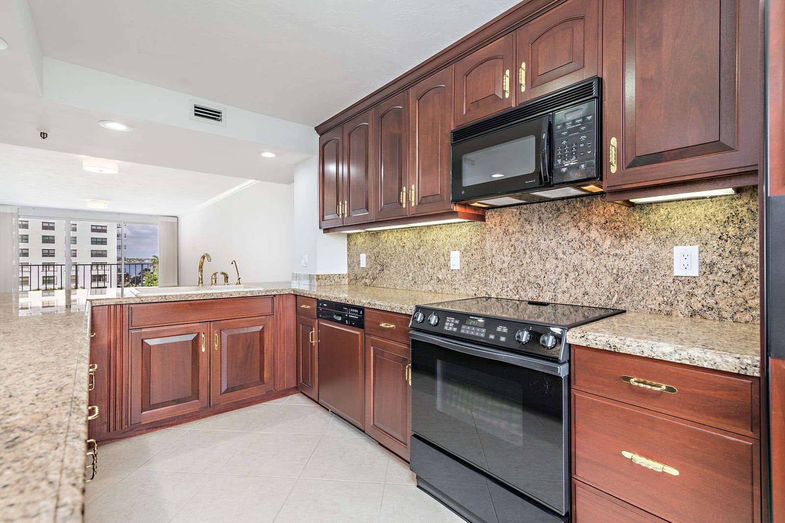 3901 S FLAGLER Drive 505 — photo 11