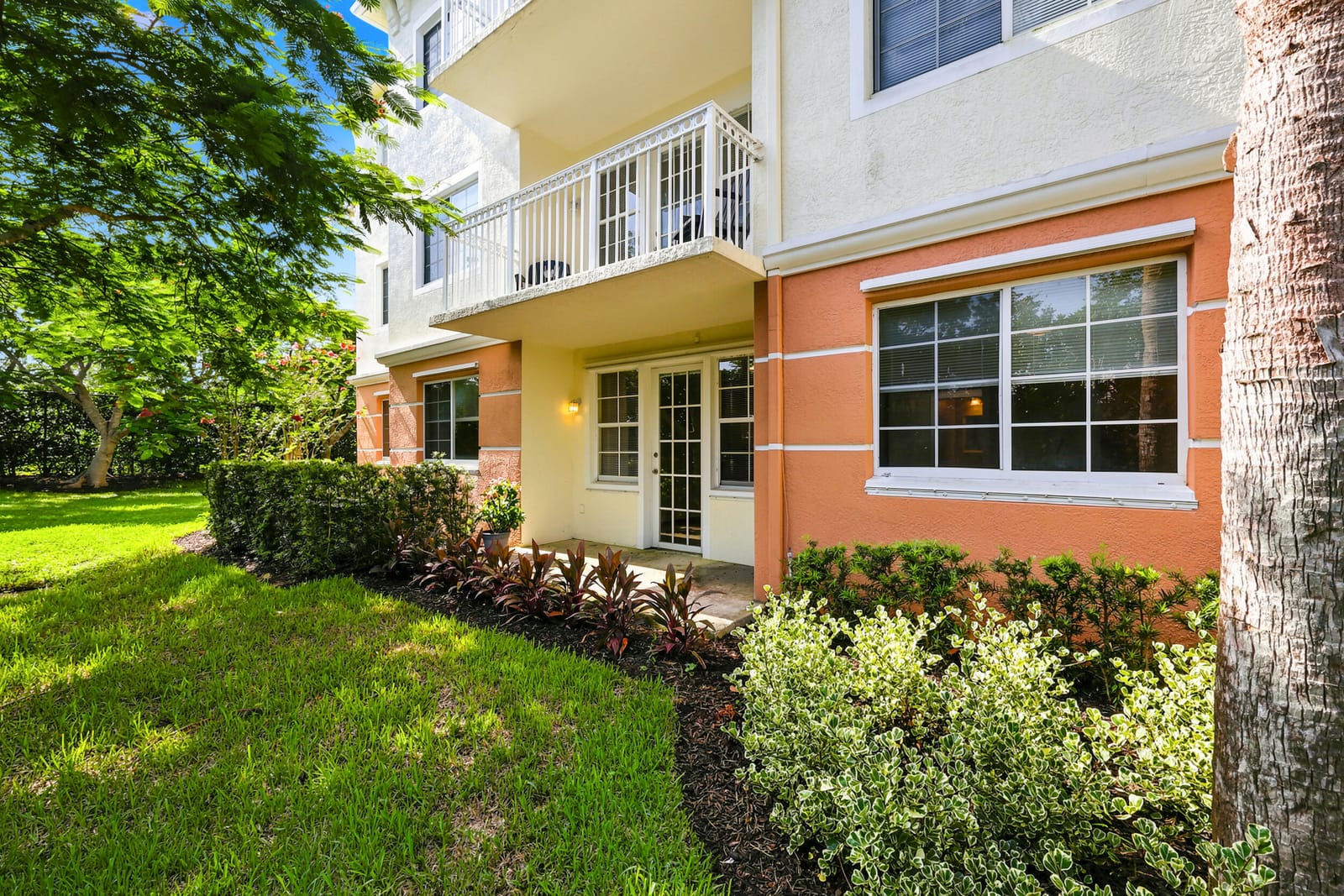 9857 BAYWINDS Drive 9112 — photo 11
