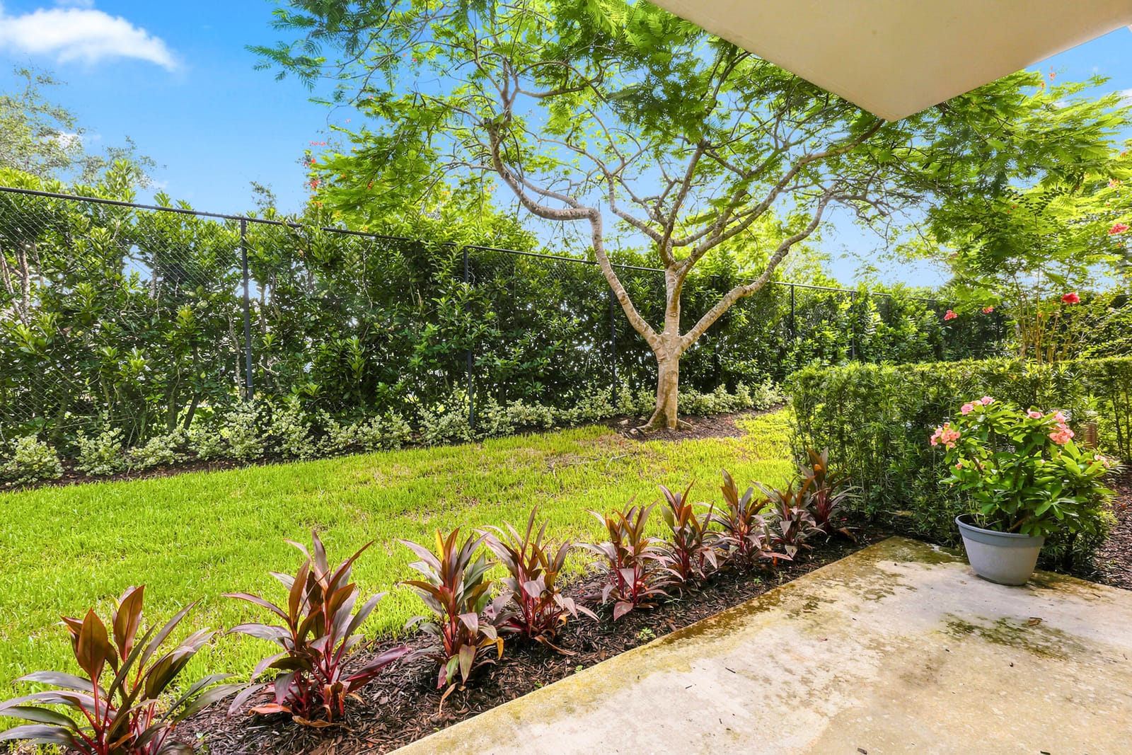 9857 BAYWINDS Drive 9112 — photo 12