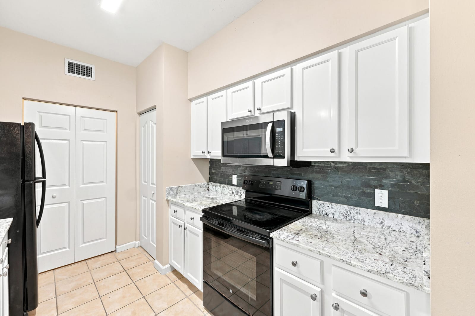9857 BAYWINDS Drive 9112, West Palm Beach, FL 33411 photo 14